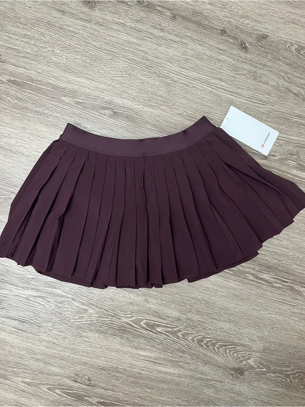NWT HR Pleated Tennis Skirt Goodnight plum